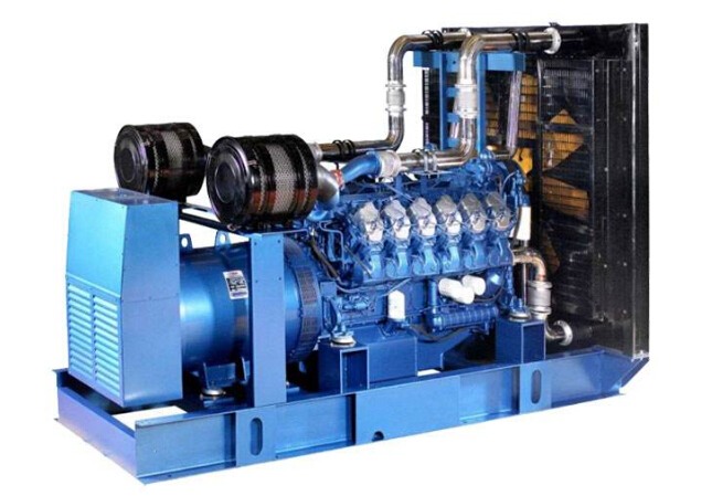 濮阳康明斯30kw小型柴油二手发电机组 濮阳康明斯30kw小型柴油二手发电机组